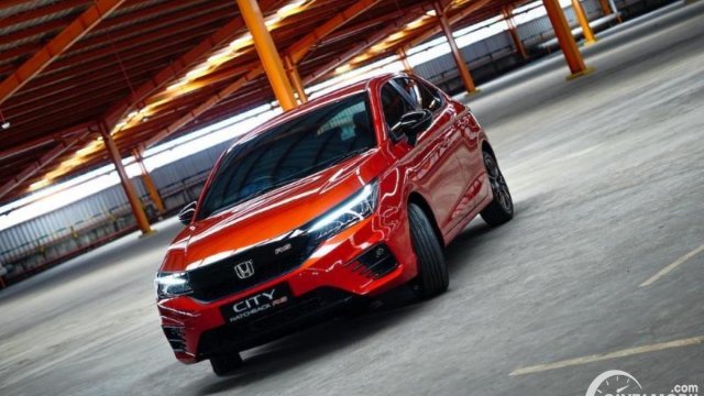 Ground Clearance Toyota Yaris. Adu Spesifikasi Honda City Hatchback RS vs Toyota Yaris GR Sport