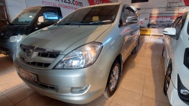 Daftar Harga Mobil Bekas Kijang Innova Tahun 2005. Harga mobil Toyota Kijang Innova 2005 bekas Agustus 2021