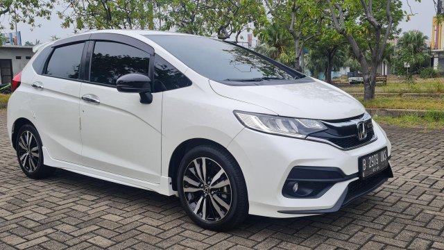 Harga Honda Jazz 2019 Indonesia. Harga Honda Jazz bekas 2019 Oktober 2021