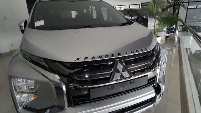 Harga Xpander Cross Bekas 2017. Mobil Xpander Cross Bekas