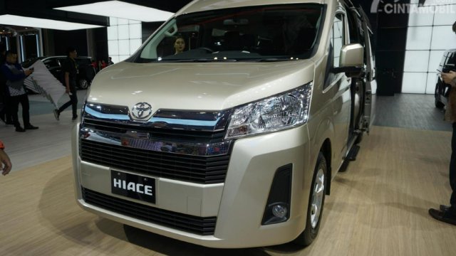 Harga Hiace Premio Luxury. Spesifikasi HiAce Premio Luxury, Dari Van VIP Hingga Jadi