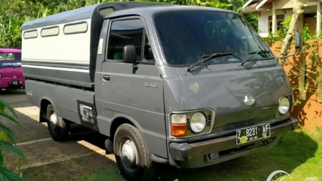 Spesifikasi Toyota Hiace Pick Up. Rangkaian HiAce Pick Up Modifikasi, Alternatif Pick Up Rp 20 Jutaan