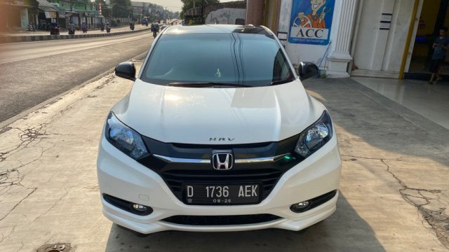 Harga Honda Hrv Bekas 2016 Jakarta. Harga Honda HR-V 2016 Bekas Desember