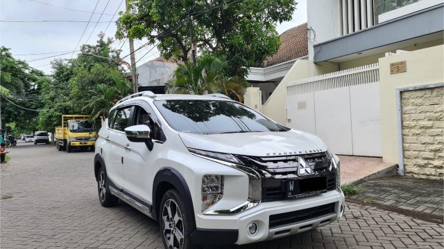 Harga Xpander Cross 2020 Bekas. Harga mobil Mitsubishi Xpander Cross 2020 bekas Desember 2021