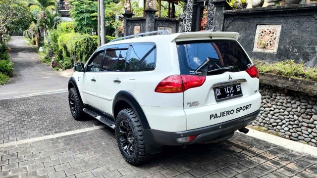 Pajero Sport Bekas Bali. Jual mobil Mitsubishi Pajero Sport 2.5L Dakar 2012 bekas, Bali