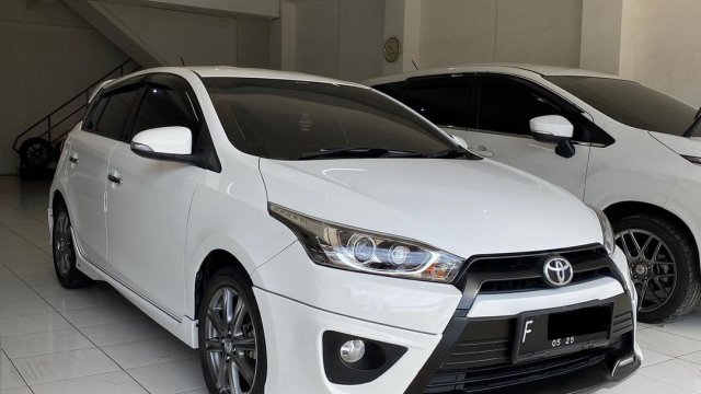 Harga Mobil Yaris 2015 Bekas. Jual beli Toyota Yaris 2015 bekas murah di Cintamobil