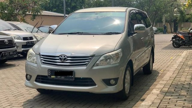 Harga Mobil Bekas Innova 2012 Jakarta. Jual beli Toyota Kijang Innova 2012 bekas murah di Cintamobil