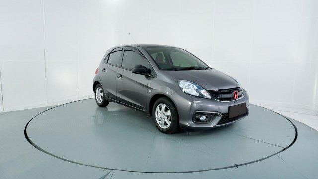 Harga Mobil Brio Satya Bekas. Honda Brio bekas