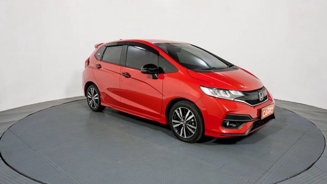 Mobil Jazz Warna Merah. Beli mobil Honda Jazz warna Merah bekas, baru: bebas rasa