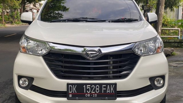 Harga Mobil Xenia 2017 Bekas. Jual beli Daihatsu Xenia 2017 bekas murah di Indonesia