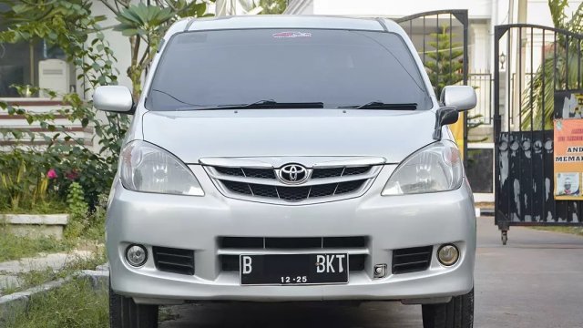 Harga Toyota Avanza Bekas 2010. Jual beli Toyota Avanza 2010 bekas murah di Indonesia