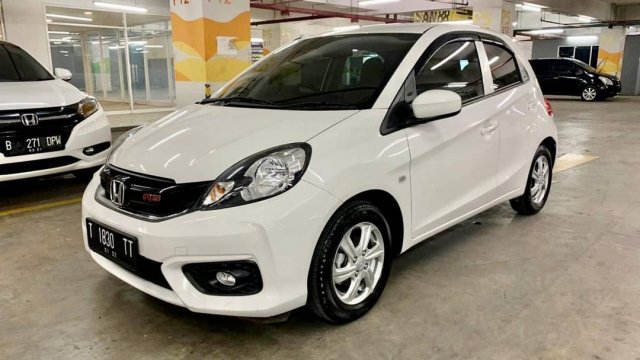 Mobil Honda Brio Putih. Jual mobil Honda Brio 2017 warna Putih bekas, aman, murah