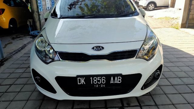 Harga Mobil Rio Bekas. Kia Rio bekas