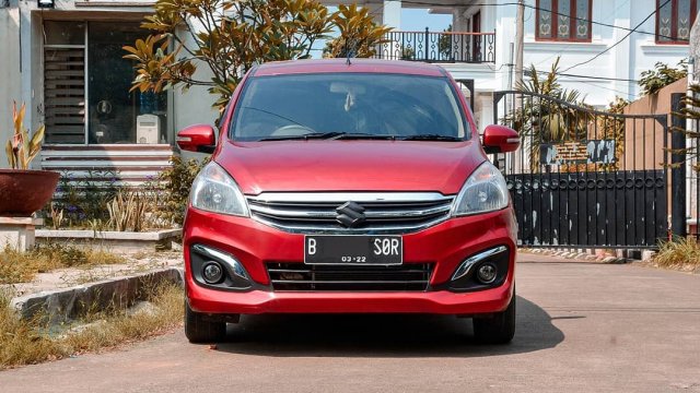 Harga Mobil Ertiga Gl. Jual beli Suzuki Ertiga 2017 bekas murah di Indonesia