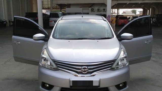 Harga Mobil Bekas Grand Livina. Nissan Grand Livina bekas