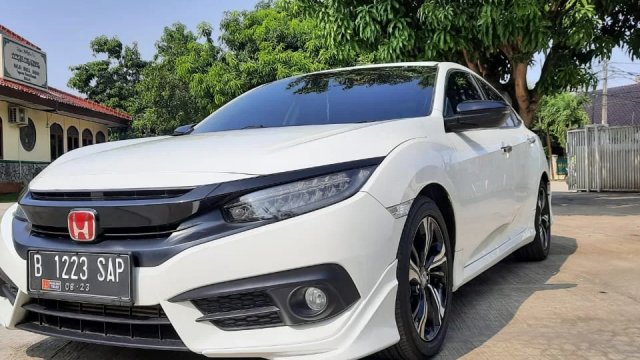 Gambar Honda Civic Terbaru. Harga Mobil Honda Civic Bekas Terbaru