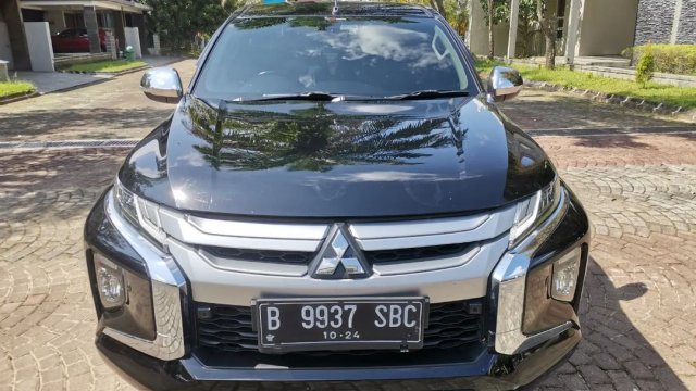 Mobil Triton Double Cabin. Mitsubishi Triton bekas