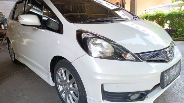 Mobil Honda Jazz Bekas Kredit. Mobil Jazz bekas