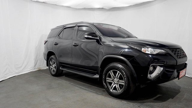 Harga Fortuner 2016 Bekas Manual. Jual beli Toyota Fortuner 2016 bekas murah di Indonesia