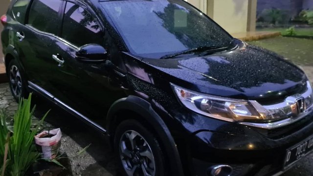 Mobil Honda Br V. Jual beli Honda BR-V 2017 bekas murah di Indonesia