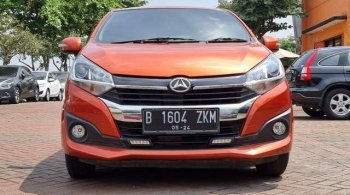 Mobil Ayla Warna Orange. Promo akhir tahun Daihatsu Ayla warna Orange bekas, baru