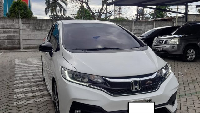 Honda Jazz Matic Bekas Di Medan. Jual beli mobil Honda Jazz di Kota Medan, Sumatra Utara