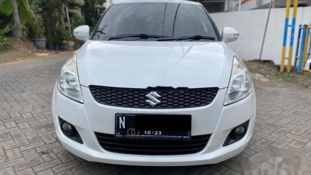 Harga Suzuki Swift 2013 Matic. Jual beli Suzuki Swift 2013 bekas murah di Indonesia