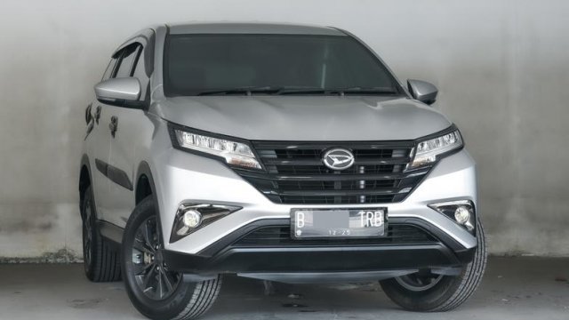 Terios R At Deluxe 2020. Jual beli Daihatsu Terios 2020 bekas murah di Indonesia