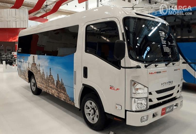 Harga Mobil Elf Terbaru. Daftar harga Isuzu Elf Microbus terbaru: Mobil travel berkapasitas