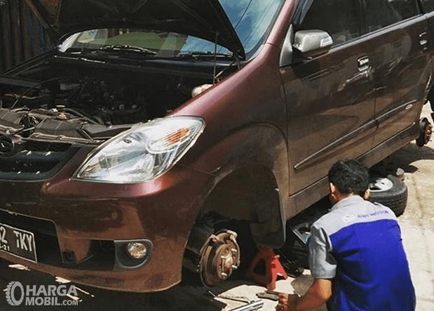 Biaya Perbaikan Kaki Kaki Mobil Xenia. Tips Perbaikan Kaki-Kaki Mobil, Biaya Dan Cara Menghematnya