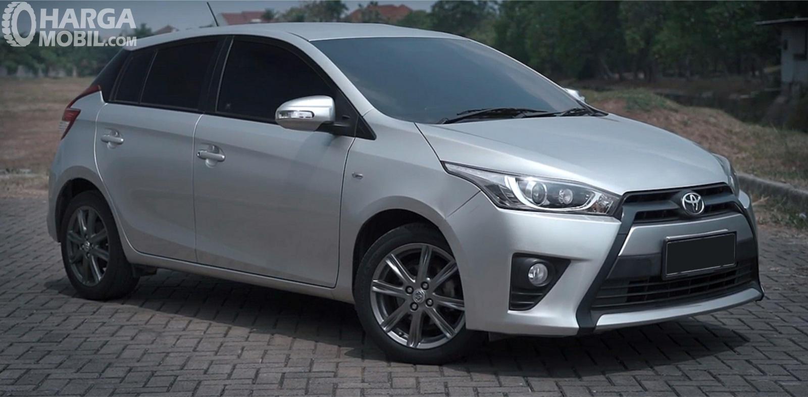 Harga Head Unit Yaris 2014. Review Toyota Yaris G A/T 2014: Masih Mempertahankan