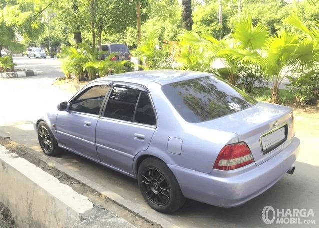 Kelebihan Honda City Type Z. Spesifikasi Mobil Honda City Type Z 2000: Mobil Sedan