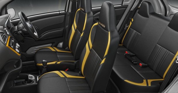 Interior Datsun Redi Go. Datsun redi-GO Gold 1.0L launched with 12 features at INR 3.69 lakhs