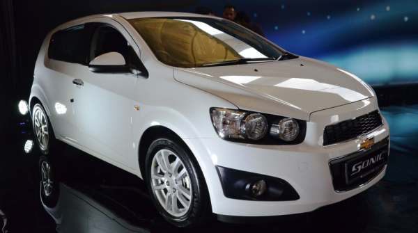 Kekurangan Dan Kelebihan Chevrolet Aveo. Harga Chevrolet Aveo 2014, Spesifikasi Dan Review Lengkap