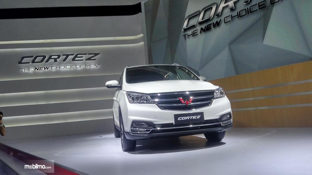 Kelebihan Dan Kekurangan Wuling Cortez 1.5. Review Wuling Cortez 1.5L 2018: Varian Terjangkau Dari Seri Cortez