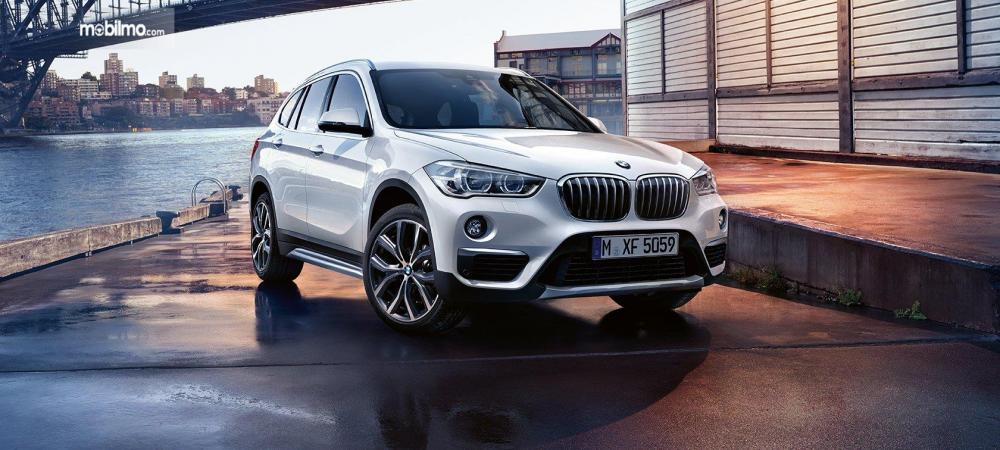 Review Bmw X1 Indonesia. Review BMW X1 2018: Siap Menjadi SUV Paling Laris