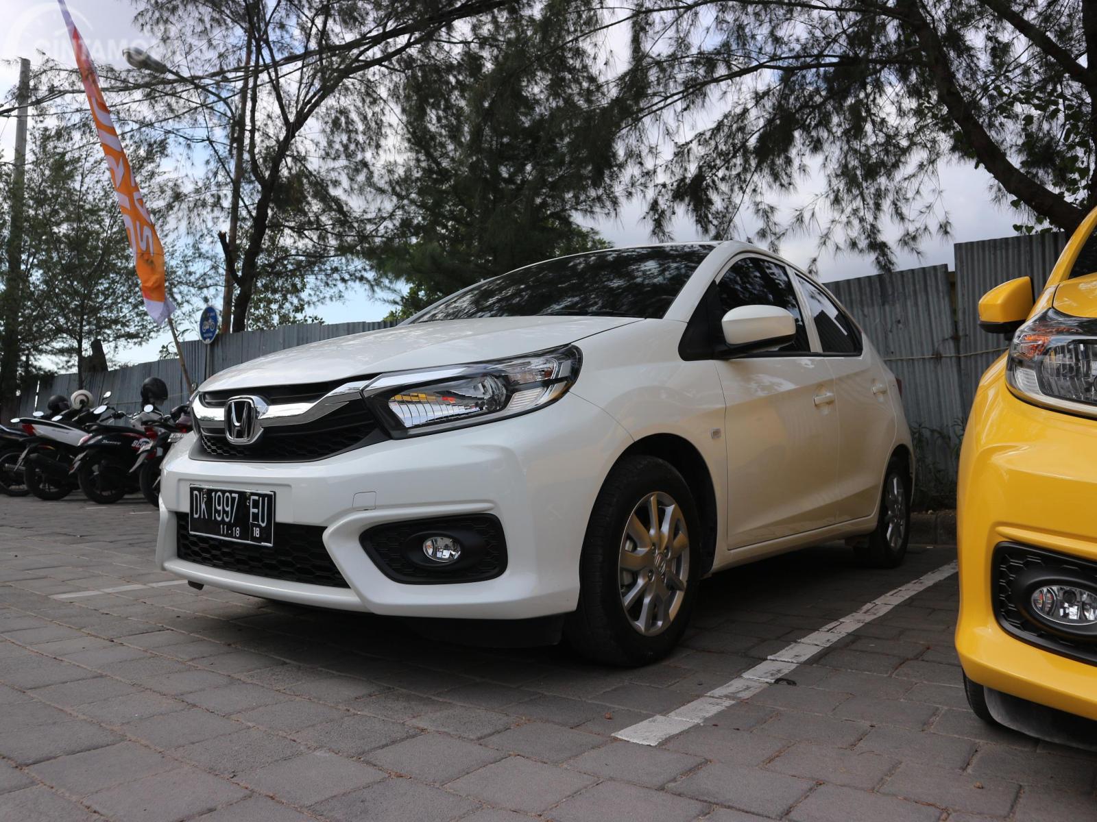 Test Drive Honda Brio Satya. Review Dan Test Drive Honda New Brio Satya 2018