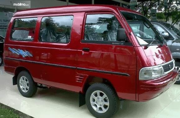 Suzuki Carry Real Van 2015. Review Suzuki Carry Real Van 2015: Minivan Berkapasitas 9 Orang