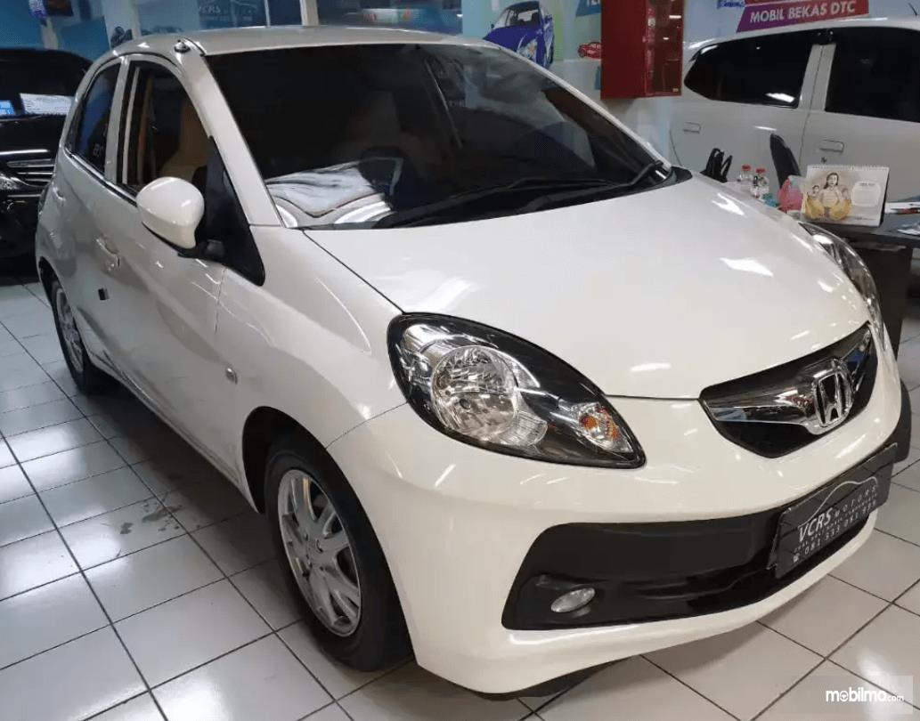 Harga Honda Brio 2015 Manual. Review Honda Brio 2015 : LCGC Terjangkau Dengan Performa Tinggi