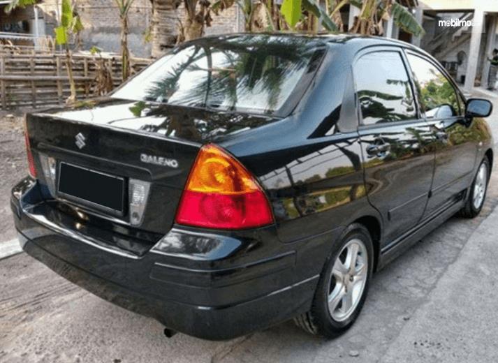 Spesifikasi Suzuki Baleno Next G. Review Suzuki Baleno Next-G 2003: Sedan Tapi Wajahnya Hatchback