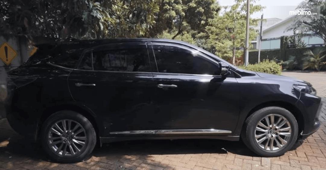 Spesifikasi Dan Harga Toyota Harrier 2015. Review Toyota Harrier XU60 2015: Mobil SUV Banyak Fitur Mumpuni