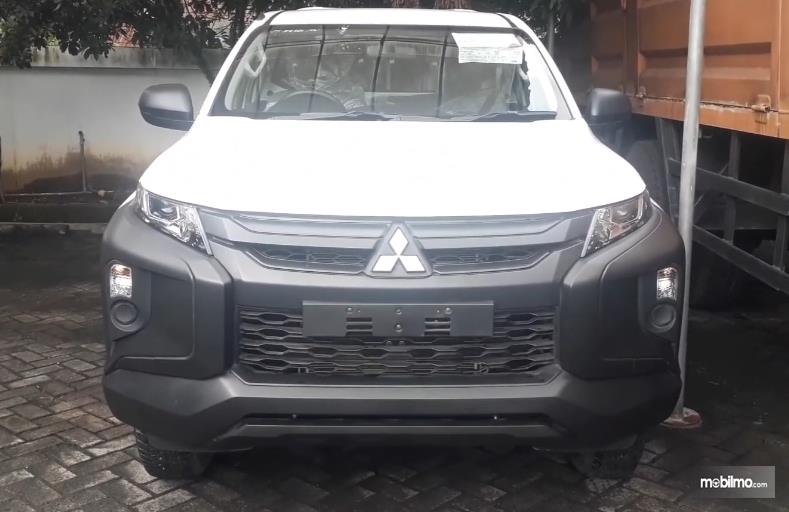 Triton Single Cabin 4x4 2019. Review Mitsubishi Triton HDX Single Cabin 2019: Wajah PU Keren