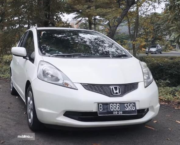 Honda Jazz S Mt. Spesifikasi Honda Jazz S MT 2010 : Tampilan Sporty Dengan