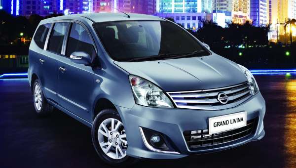 Harga Seken Mobil Nissan Grand Livina 2012. Wajah & Harga Baru New Grand Livina 2012 : Okezone Otomotif