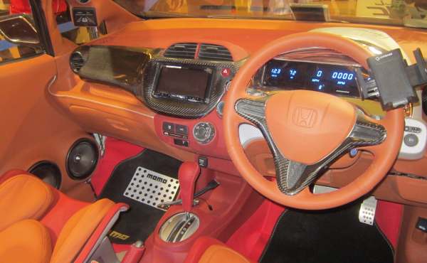 Modifikasi Interior Honda Jazz. Modifikasi Interior Honda Jazz Signal Kustom : Okezone Otomotif