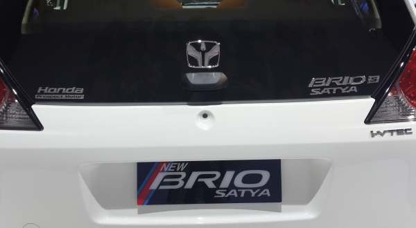 Kenapa Logo Honda Brio Berbeda. Brio Satya Pakai Logo Melati : Okezone Otomotif