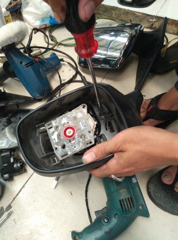 Cara Melipat Spion Elektrik Xenia. Kaca Spion Elektrik Bermasalah, Lakukan Cara Ini! : Okezone Otomotif