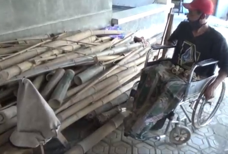 Cara Membuat Miniatur Mobil Dari Bambu. Inspiratif, Penyandang Disabilitas Buat Berbagai Kerajinan Bahan