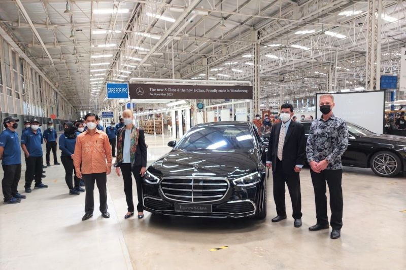 Mobil Mewah Mercedes Benz. Indonesia Jadi Basis Produksi dan Hub Ekspor Mobil Mewah