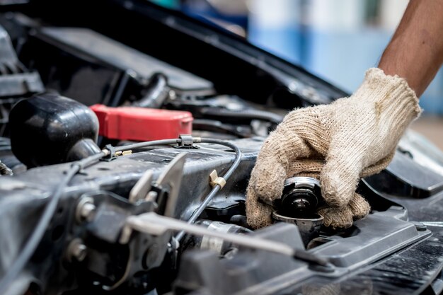 Air Cadangan Radiator Cepat Habis. Terungkap 6 Penyebab Air Radiator Cepat Habis, Yuk Segera